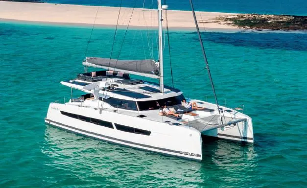 Fountaine Pajot Aura 51 used - photo 1