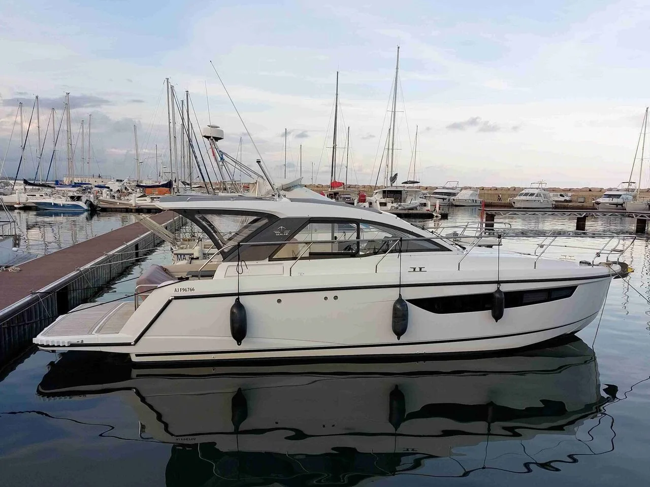 Sealine 330 HT usato - foto 1