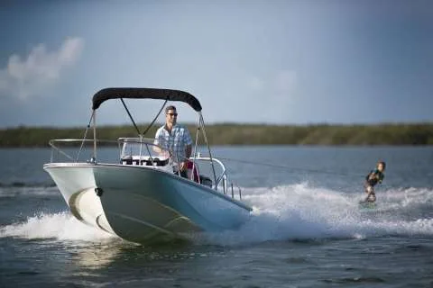 Boston Whaler 170 Montauk used - photo 1
