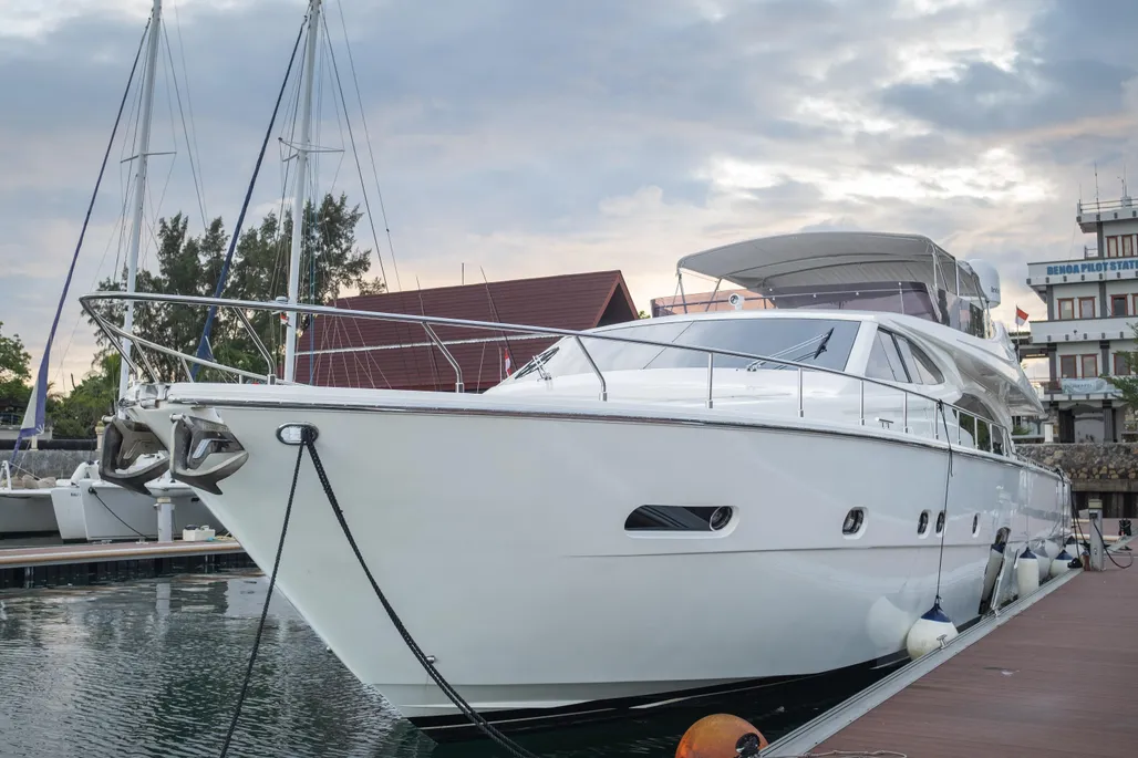 Ferretti Yachts 780 used - photo 1