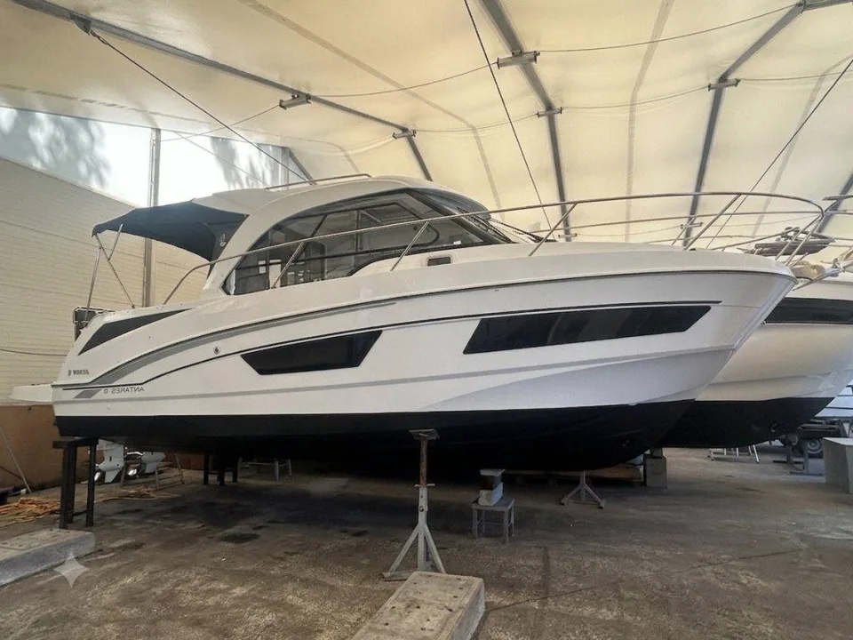 Beneteau ANTARES 9 d'occasion - photo 1