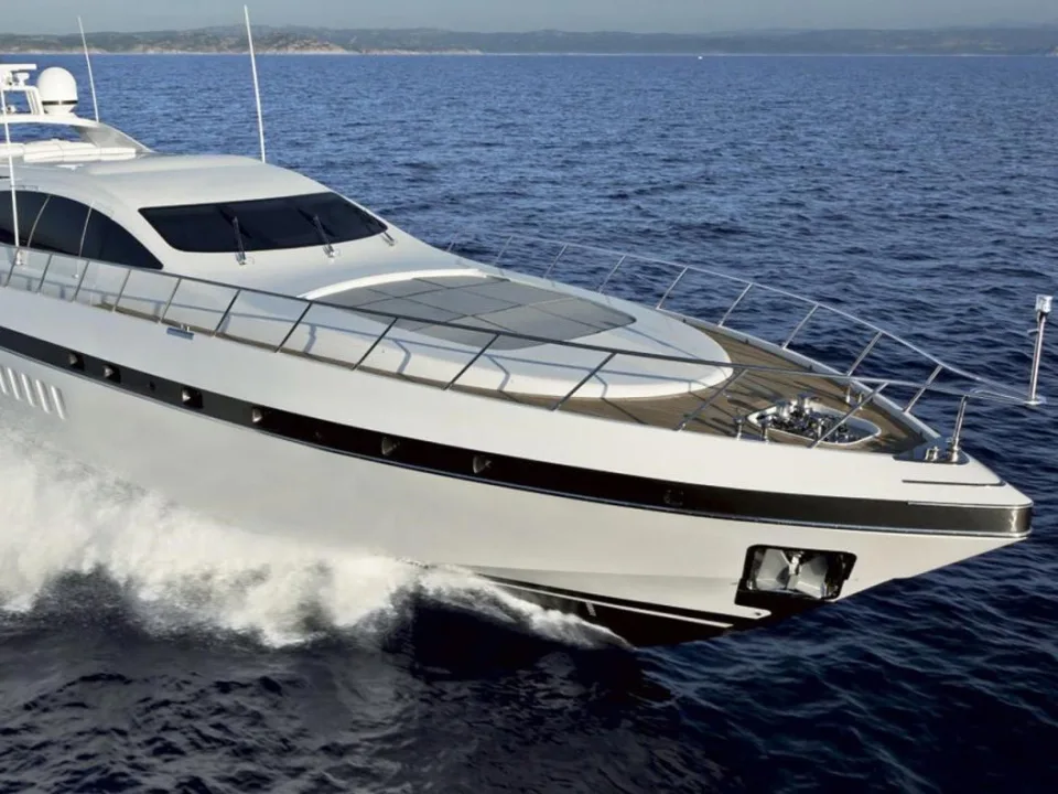 Overmarine Mangusta 92 usato - foto 1