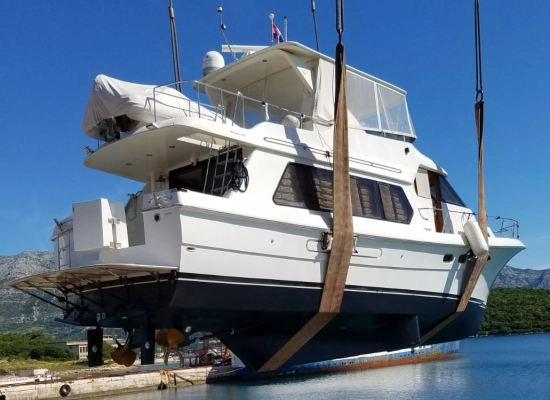 Hampton 490 Pilothouse used - photo 1