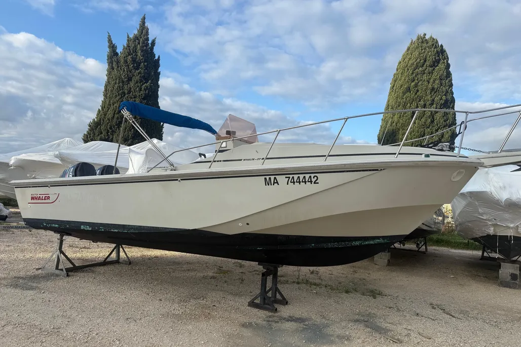 Boston Whaler 27 Cuddy used - photo 1