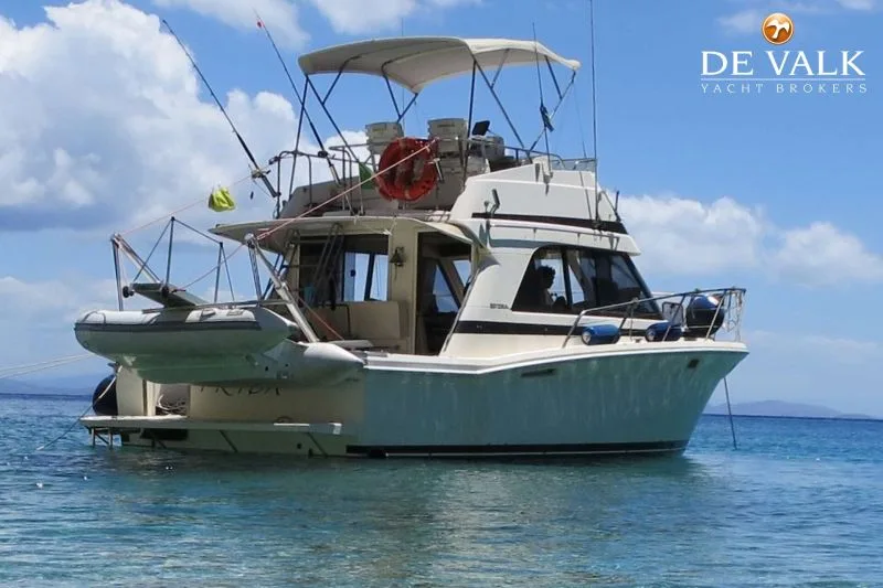 Riviera 33 Flybridge used - photo 1