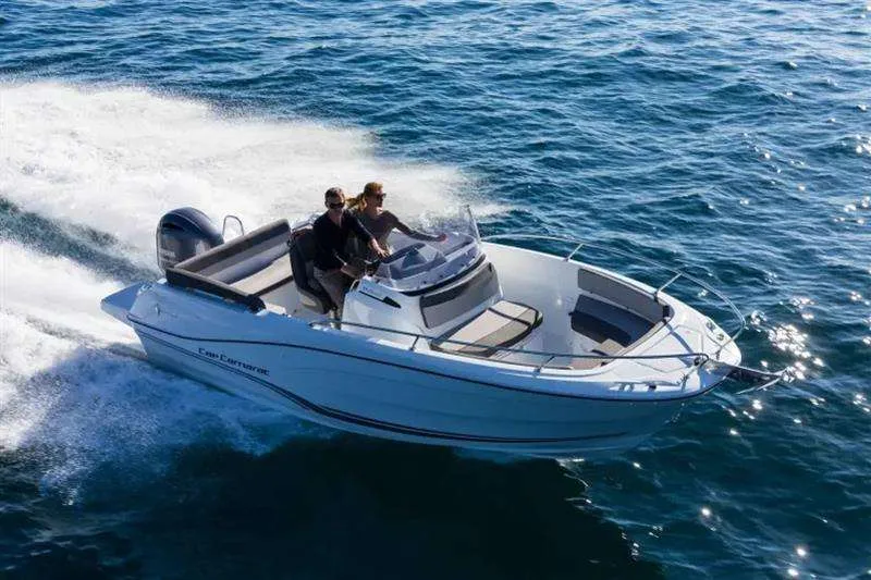 Jeanneau CAP CAMARAT 6.5 CC SÉRIE 3 gebraucht - Foto 1 Jeanneau CAP CAMARAT 6.5 CC SÉRIE 3 gebraucht - Foto 1