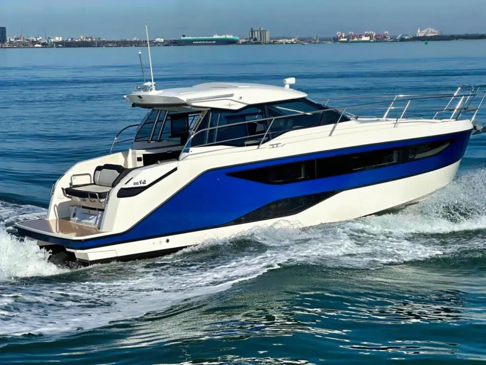 Bavaria Yachts SR 35 Hardtop used - photo 1