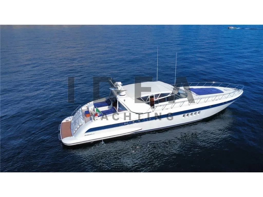 Overmarine Mangusta 80 Open usato - foto 1