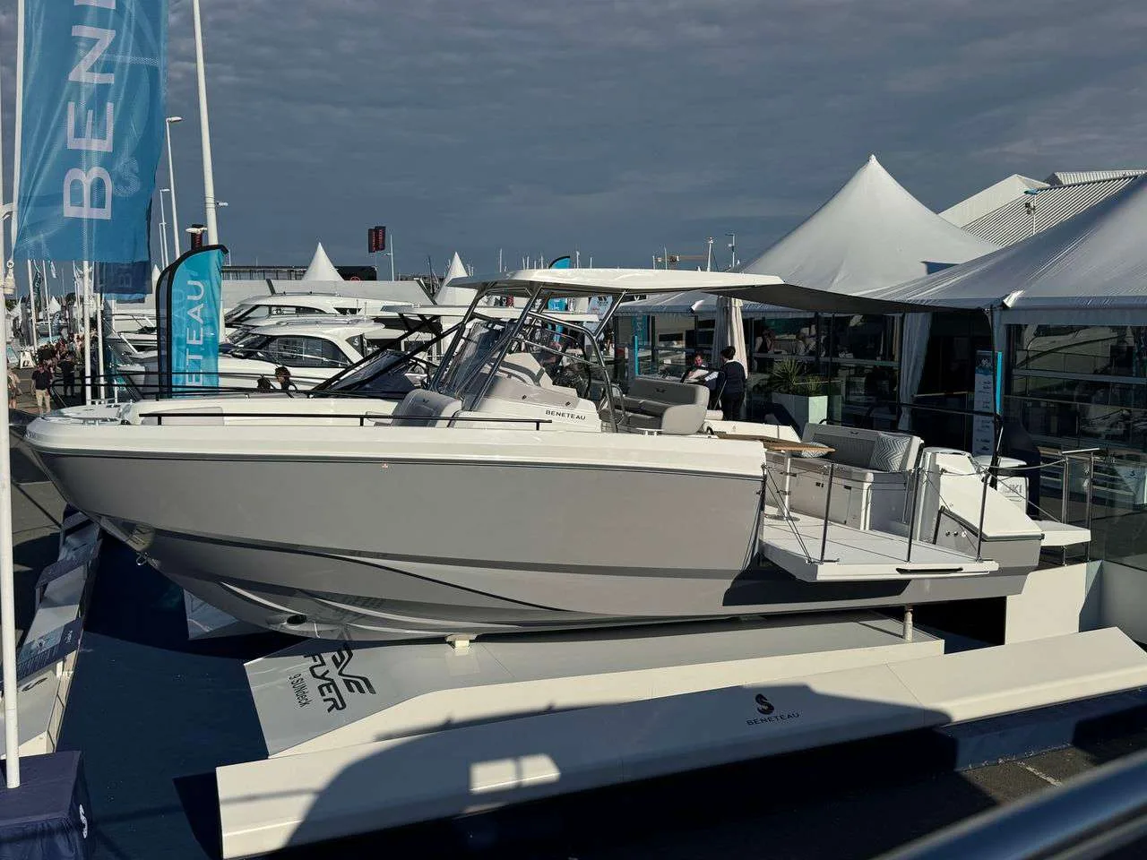 Beneteau FLYER 9 SPACEDECK usato - foto 1
