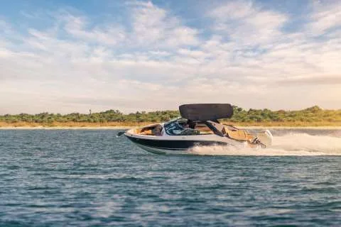 Sea Ray SLX 260 OB US gebraucht - Foto 1