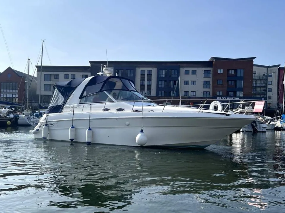 Sea Ray 310 Sundancer used - photo 1