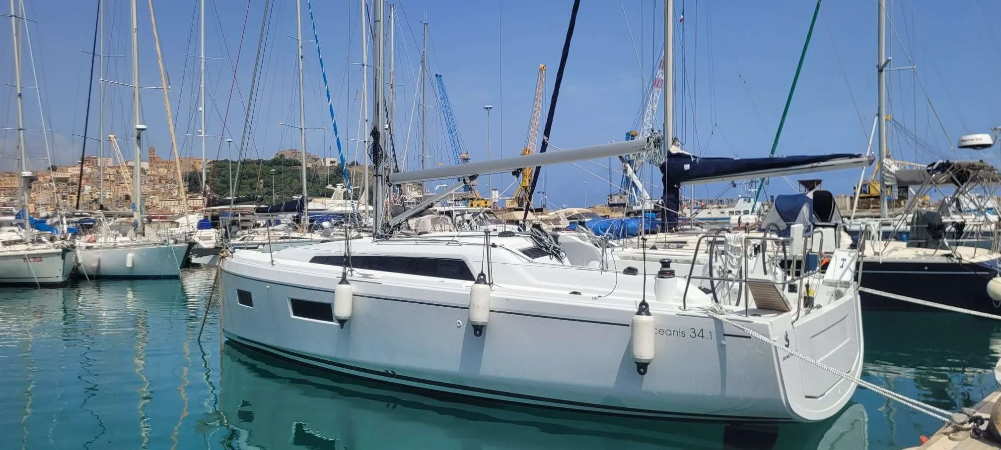 Beneteau OCEANIS 34.1 used - photo 1