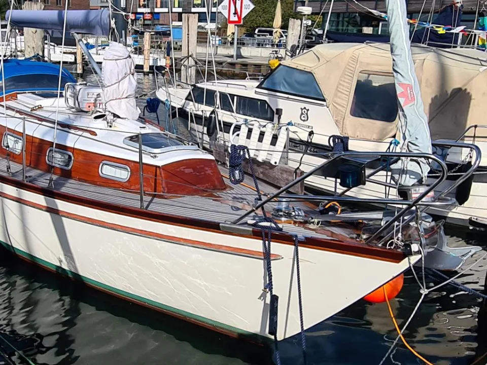 Hallberg-Rassy Mistral 33 used - photo 1
