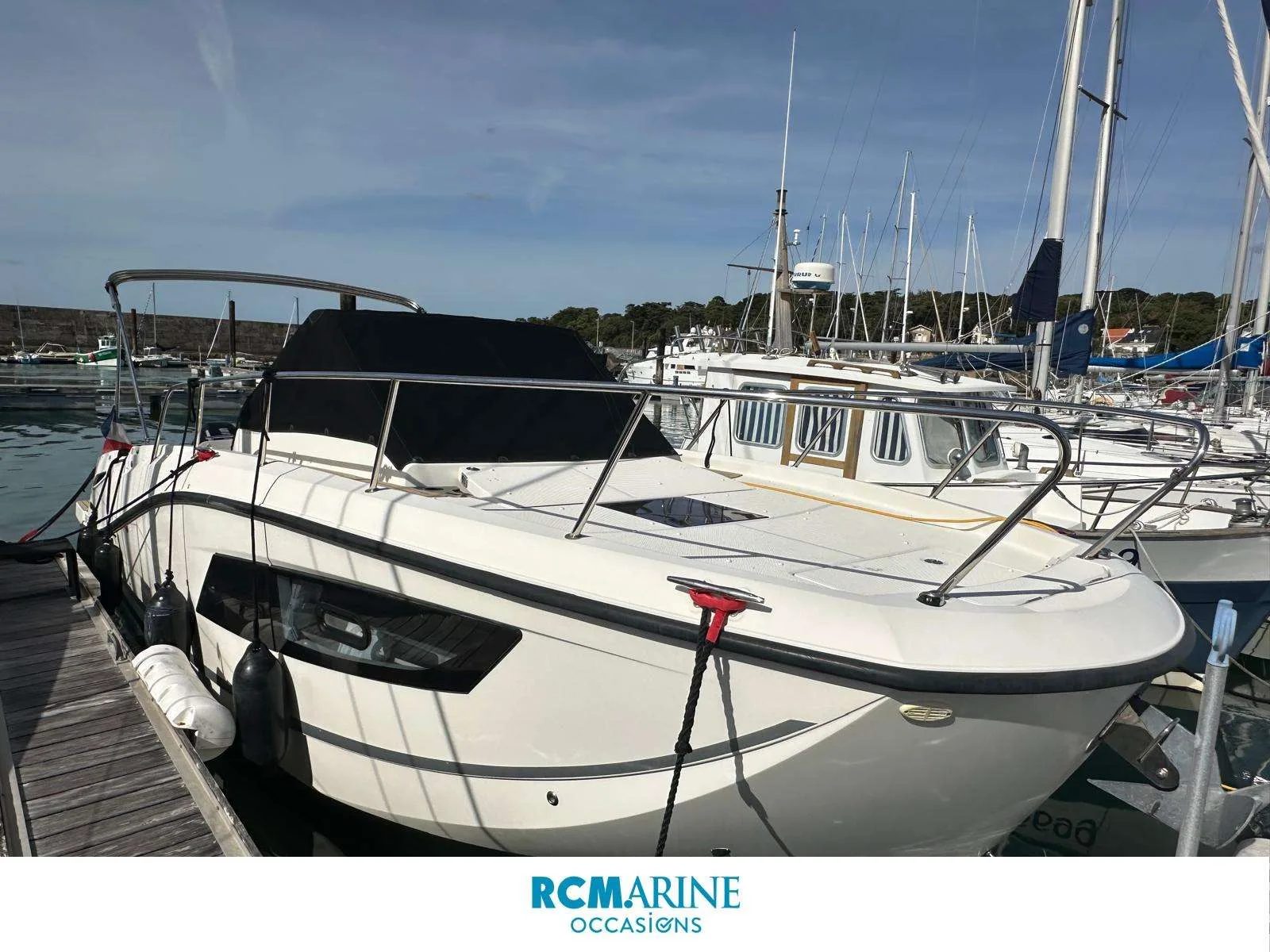 Quicksilver ACTIV 875 SUNDECK used - photo 1