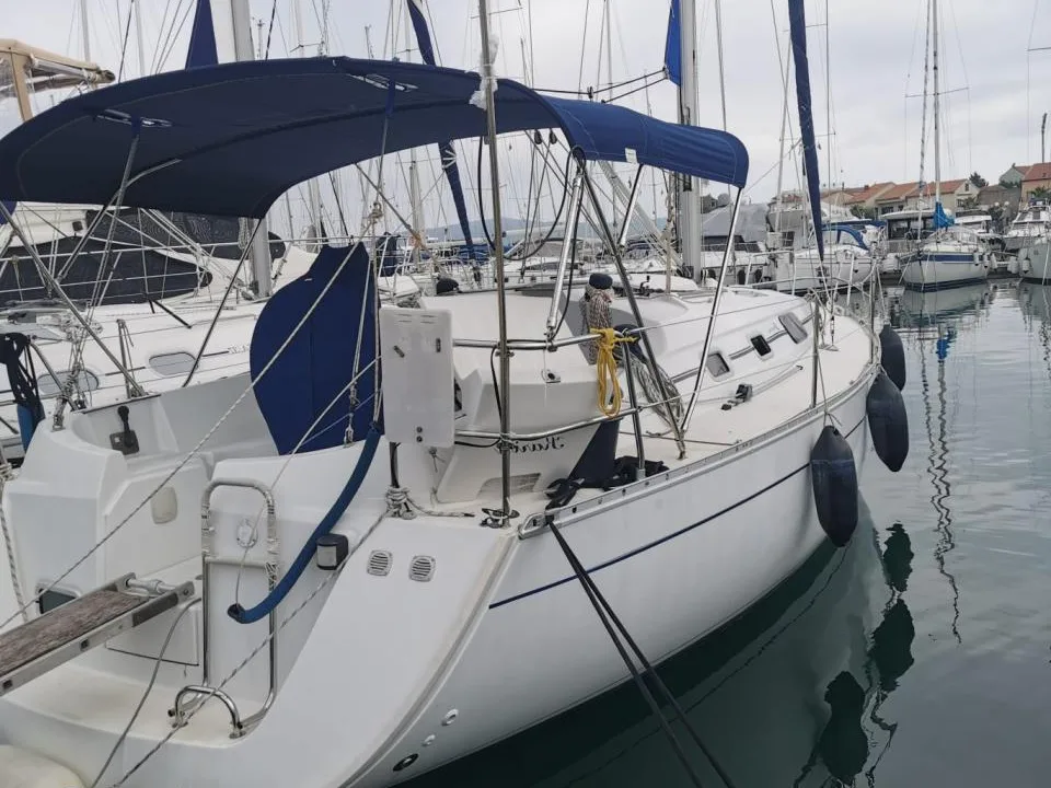 Beneteau Oceanis 32 1 used - photo 1