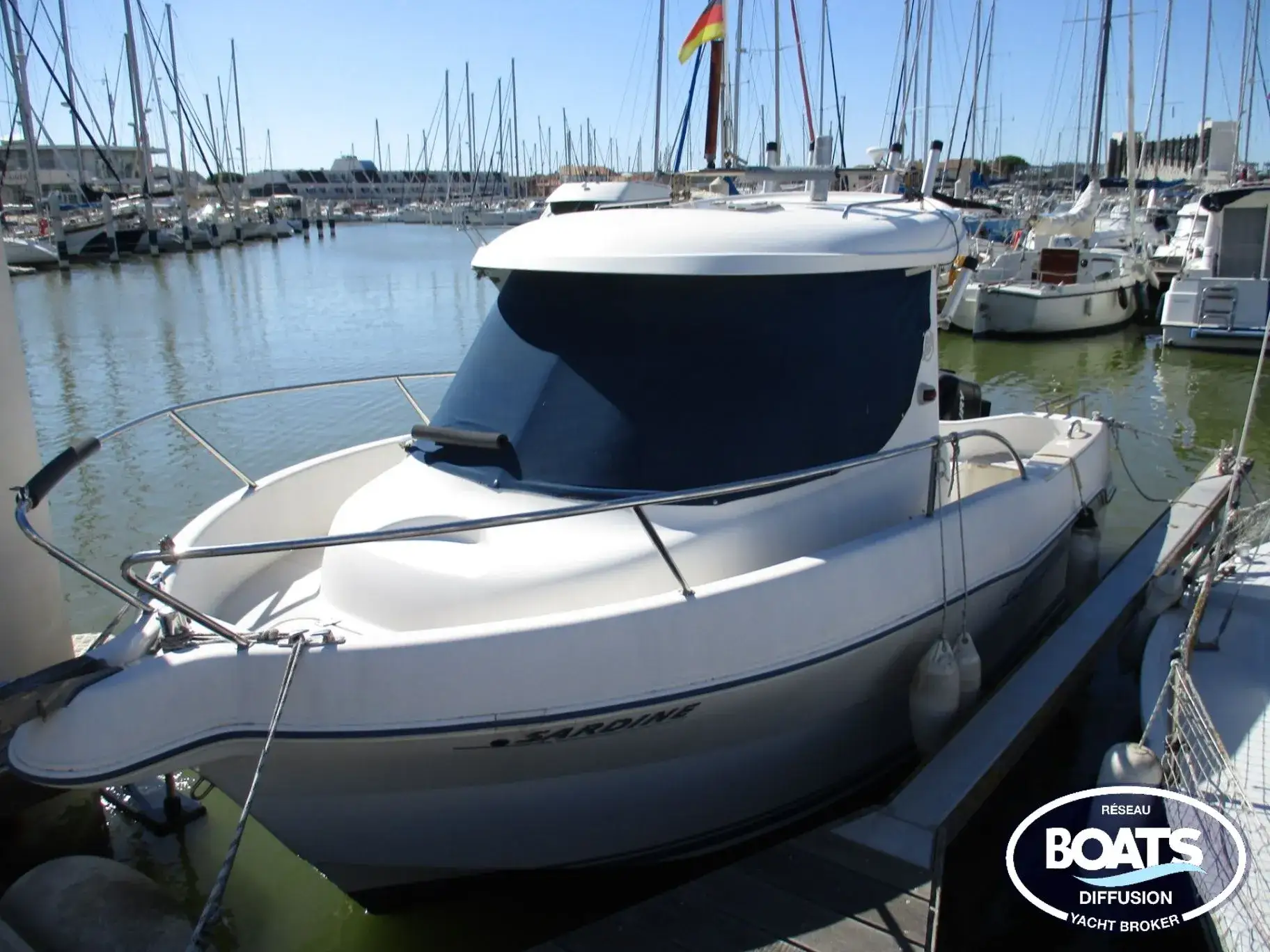 Quicksilver 580 PILOTHOUSE used - photo 1