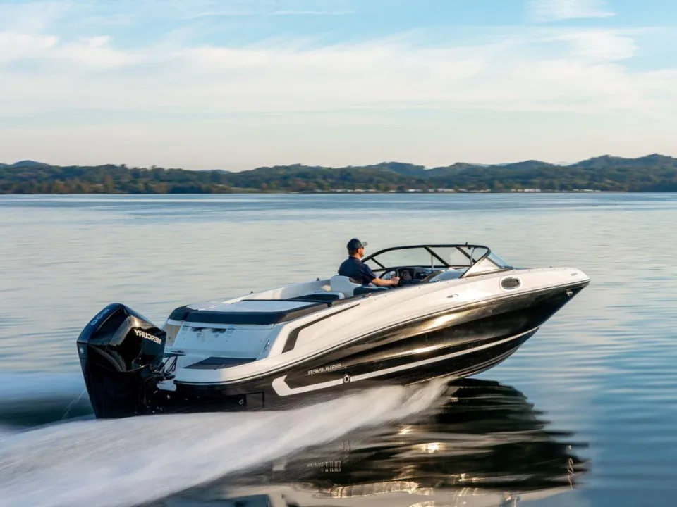 Bayliner VR6 Bowrider gebraucht - Foto 1