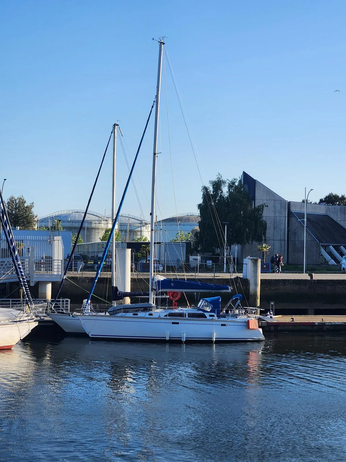 Hunter 33.5 used - photo 1