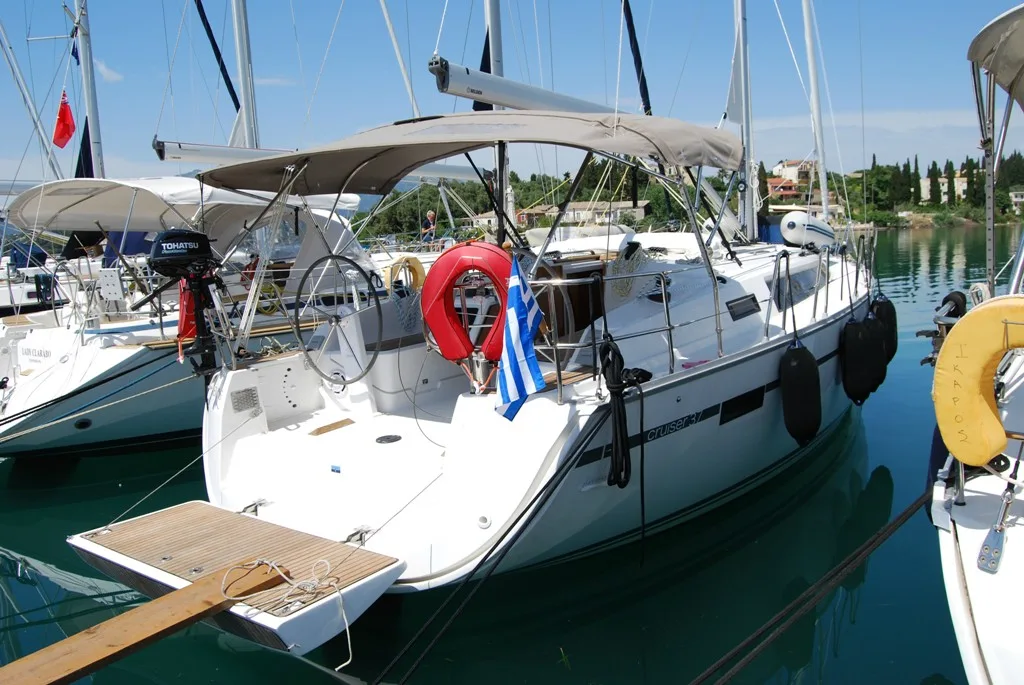 Bavaria Yachts Cruiser 37 gebraucht - Foto 1