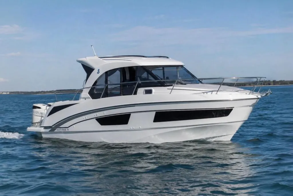 Beneteau Antares 9 OB d'occasion - photo 1