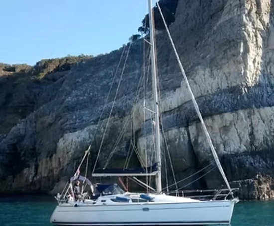 JEANNEAU SUN ODYSSEY 35 used - photo 1