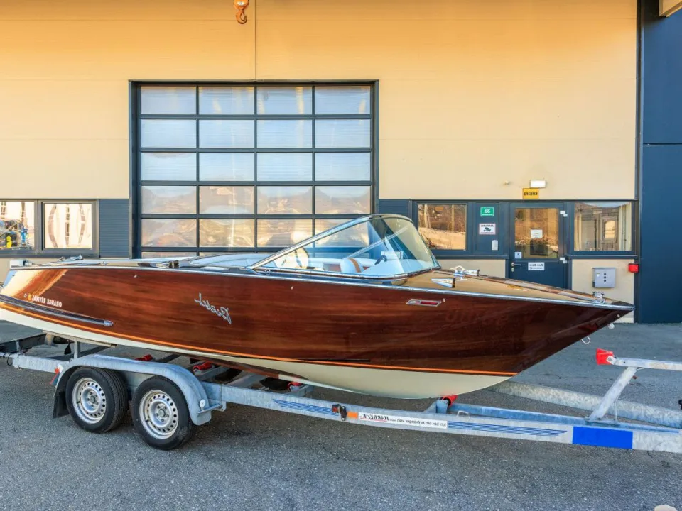 Boesch 560 Sundeck d'occasion - photo 1