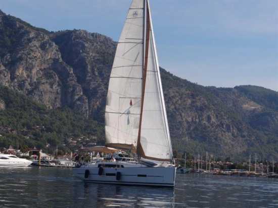 Dufour 382 GL used - photo 1
