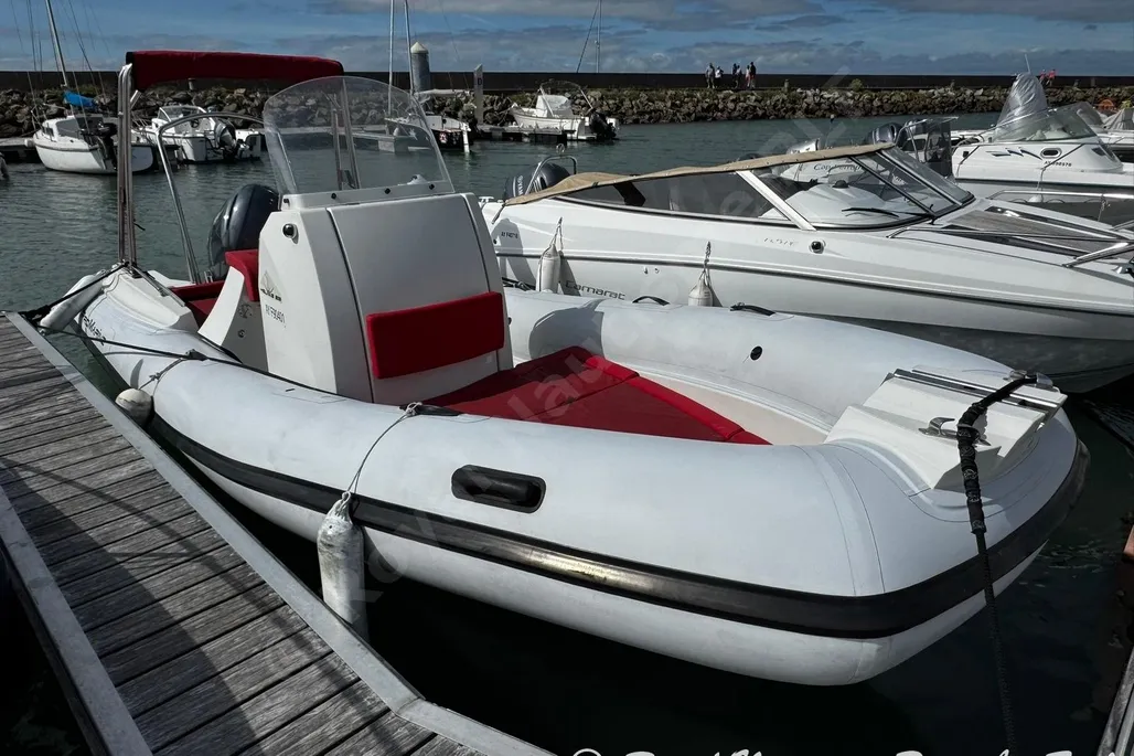Pro Marine Hélios 23 gebraucht - Foto 1