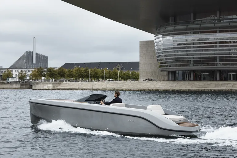Rand Boats Spirit 25