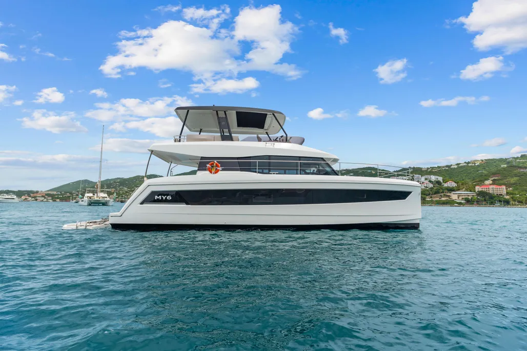 Fountaine Pajot MY6 used - photo 1