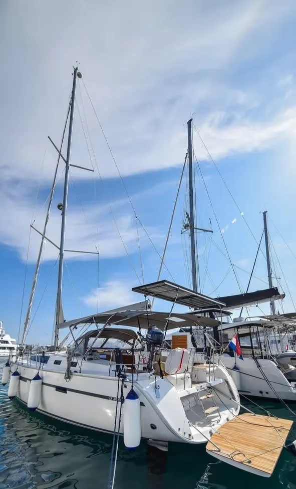 Bavaria Yachts 56 CRUISER usato - foto 1