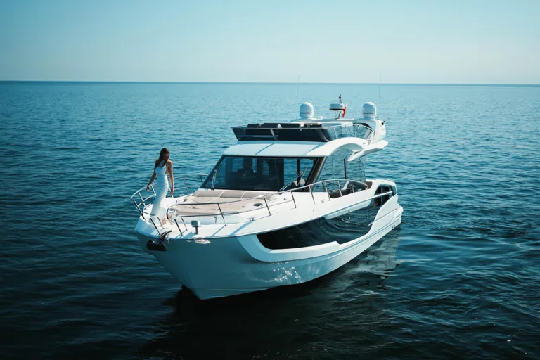 Galeon 440 Fly