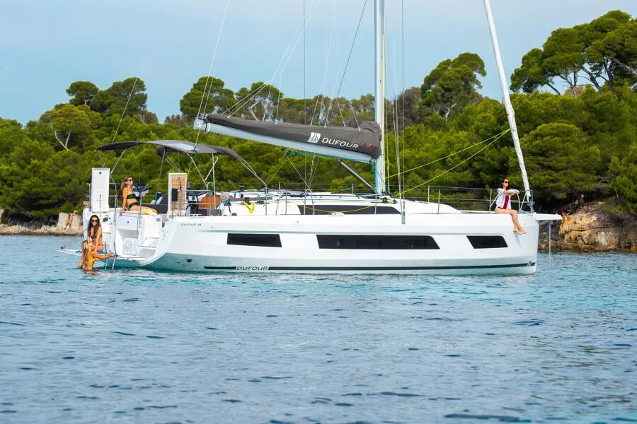 Dufour 44 used - photo 1