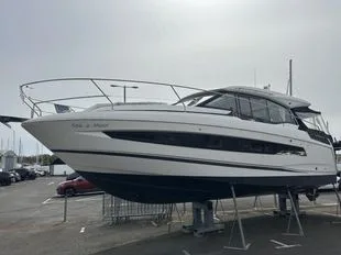 Jeanneau NC 37 gebraucht - Foto 1