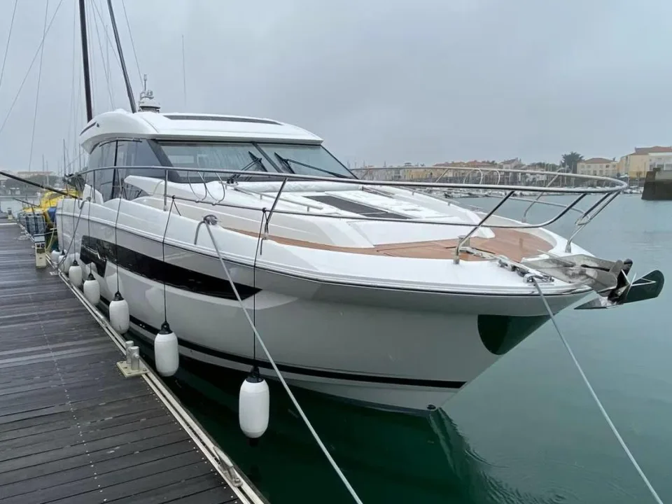 Jeanneau 520S d'occasion - photo 1 Jeanneau 520S d'occasion - photo 1
