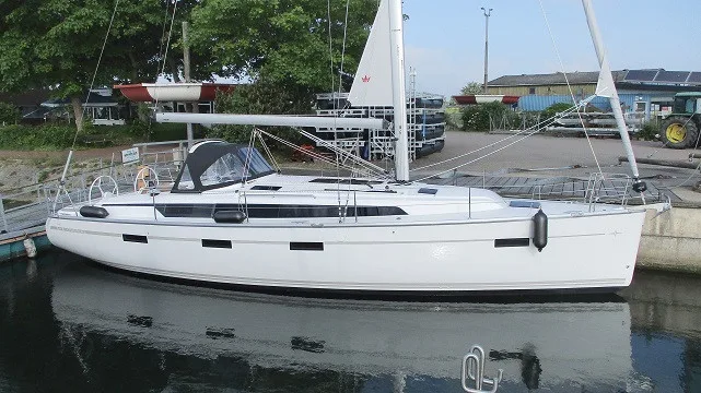 Bavaria Yachts Cruiser 41 used - photo 1