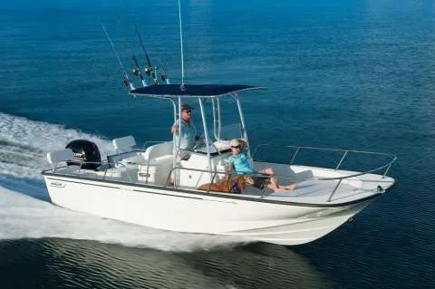 Boston Whaler 210 Montauk used - photo 1