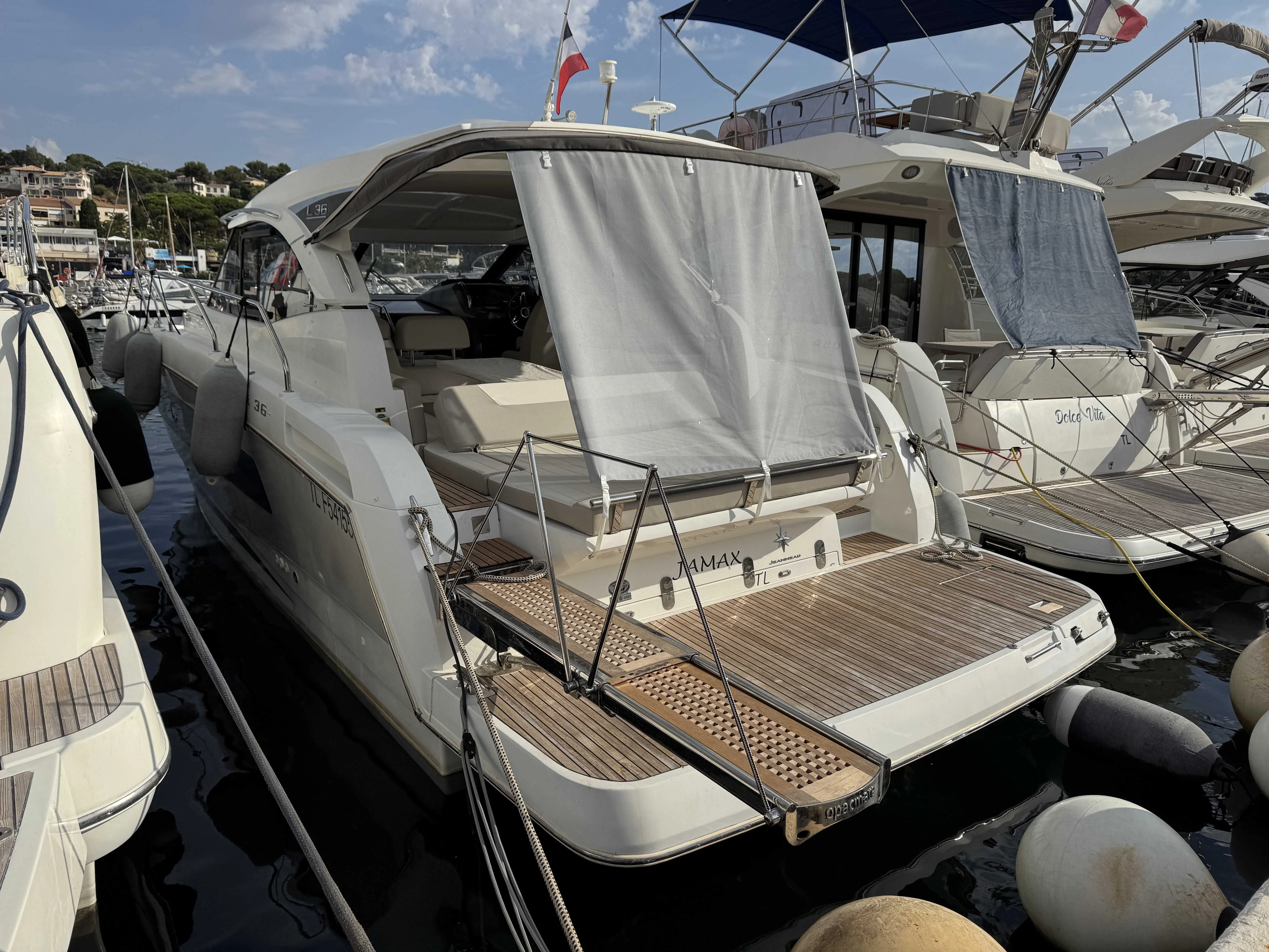 Jeanneau LEADER 36 d'occasion - photo 1