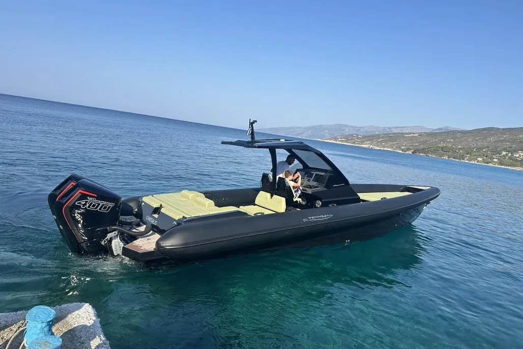 Technohull 38 Grand Sport usato - foto 1