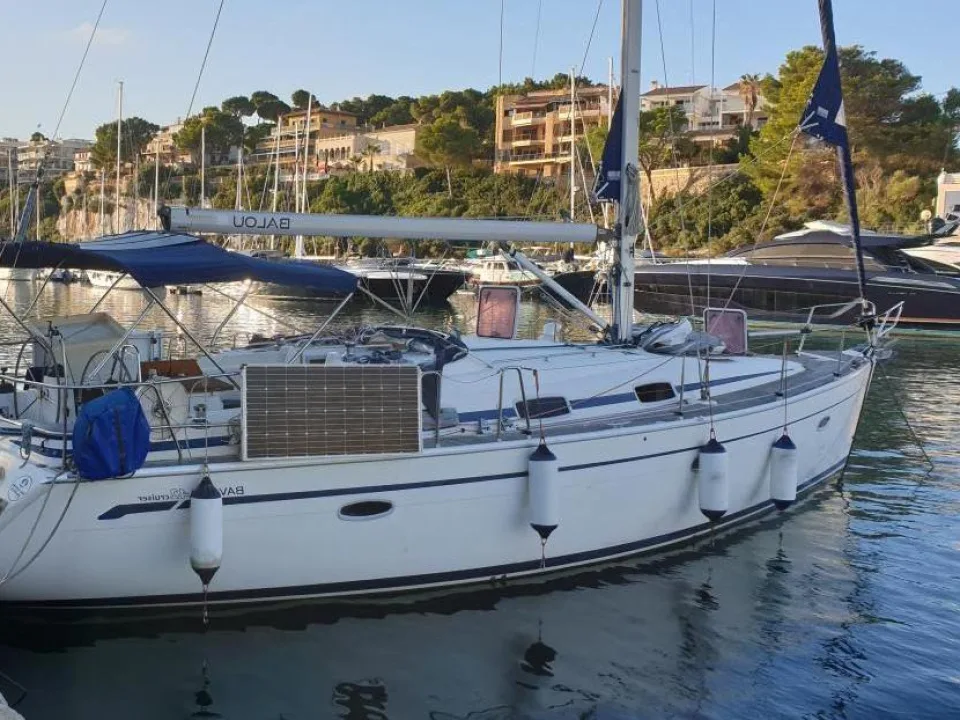 Bavaria Yachts 42 Cruiser used - photo 1