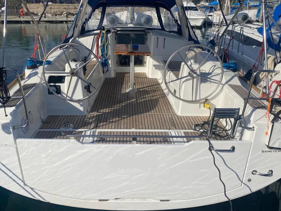 Beneteau oceanis 38.1 d'occasion - photo 1