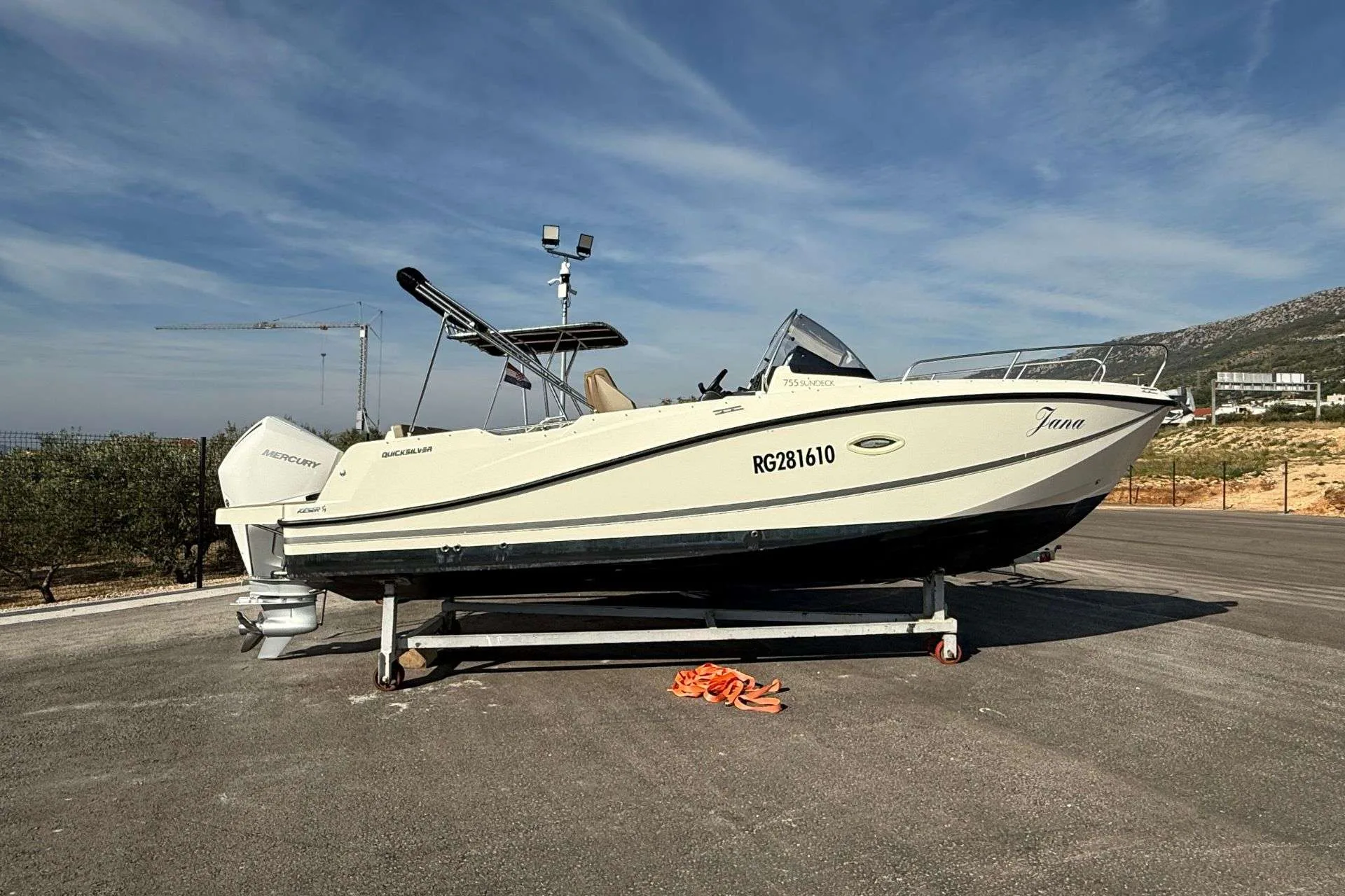Quicksilver ACTIV 755 SUNDECK gebraucht - Foto 1
