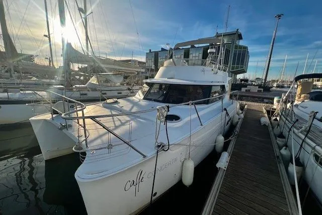 Fountaine Pajot Highland 35 Pilot used - photo 1