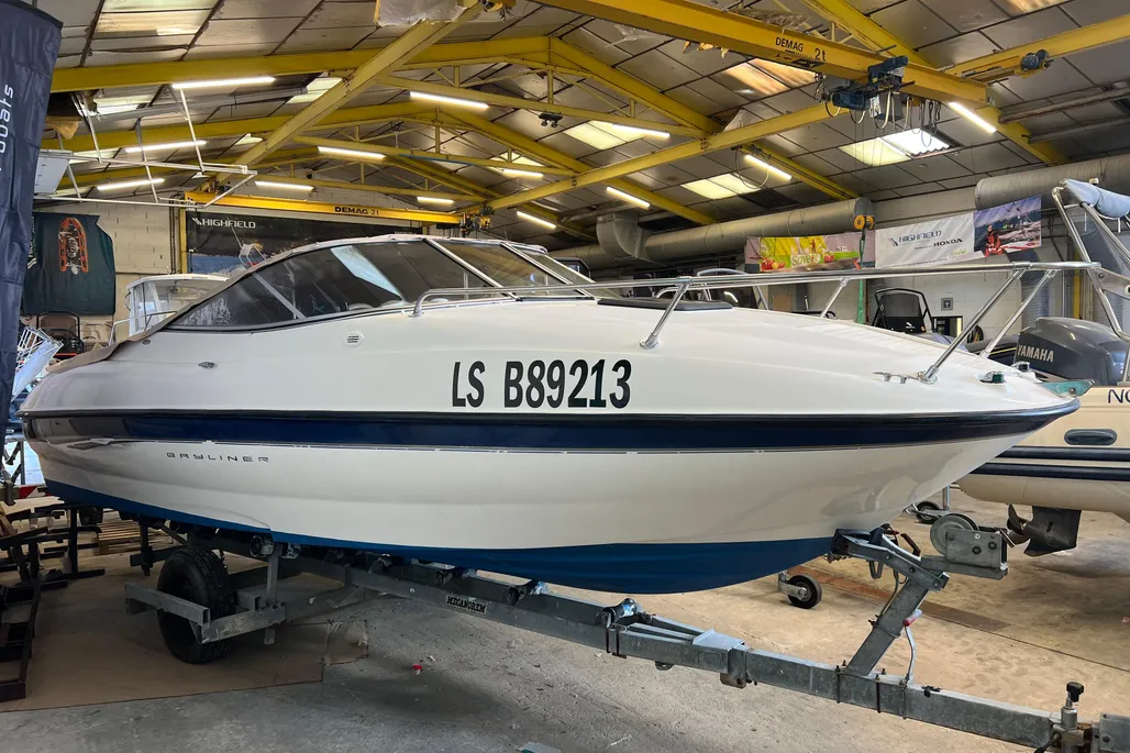 Bayliner 212 Capri Cuddy gebraucht - Foto 1