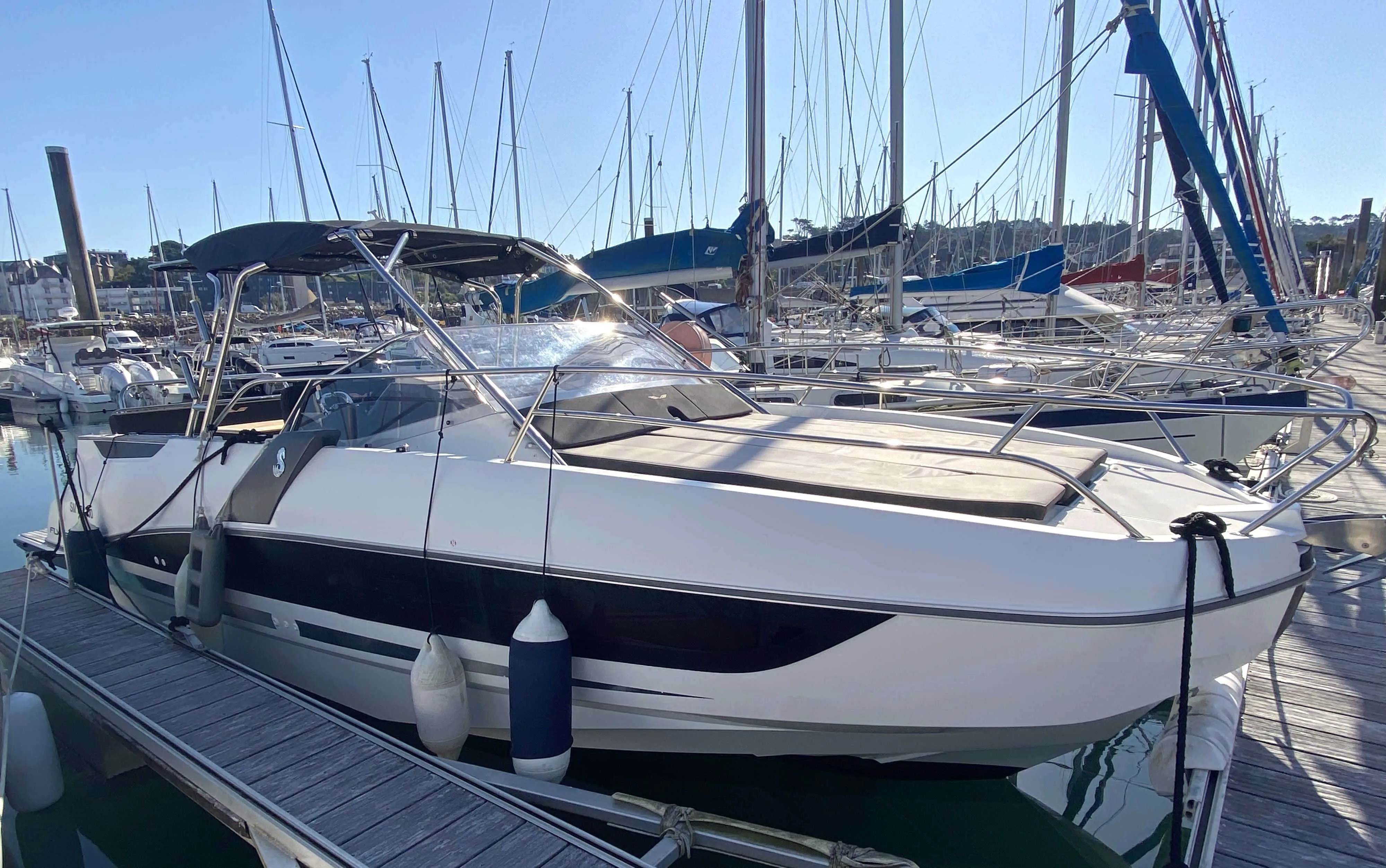 Beneteau FLYER 8.8 SUNDECK usato - foto 1