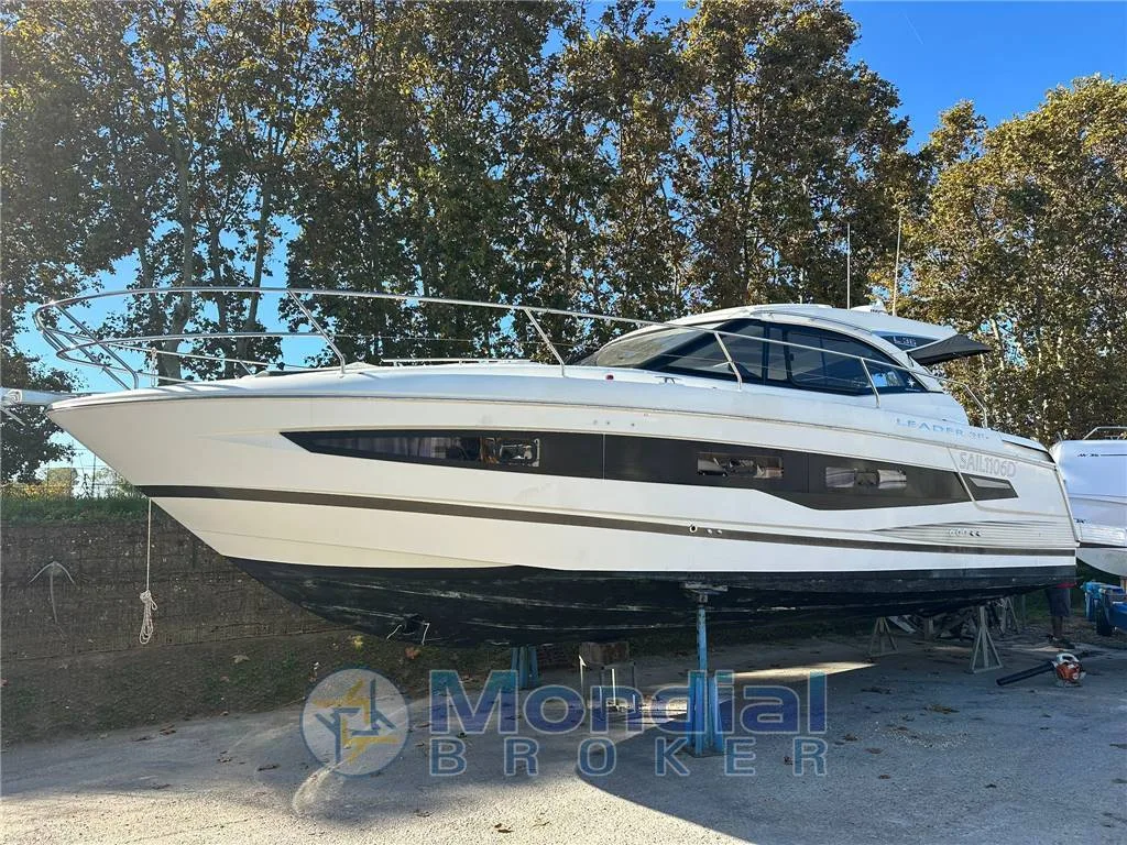 Jeanneau LEADER 36 " LEASING IN CORSO " gebraucht - Foto 1