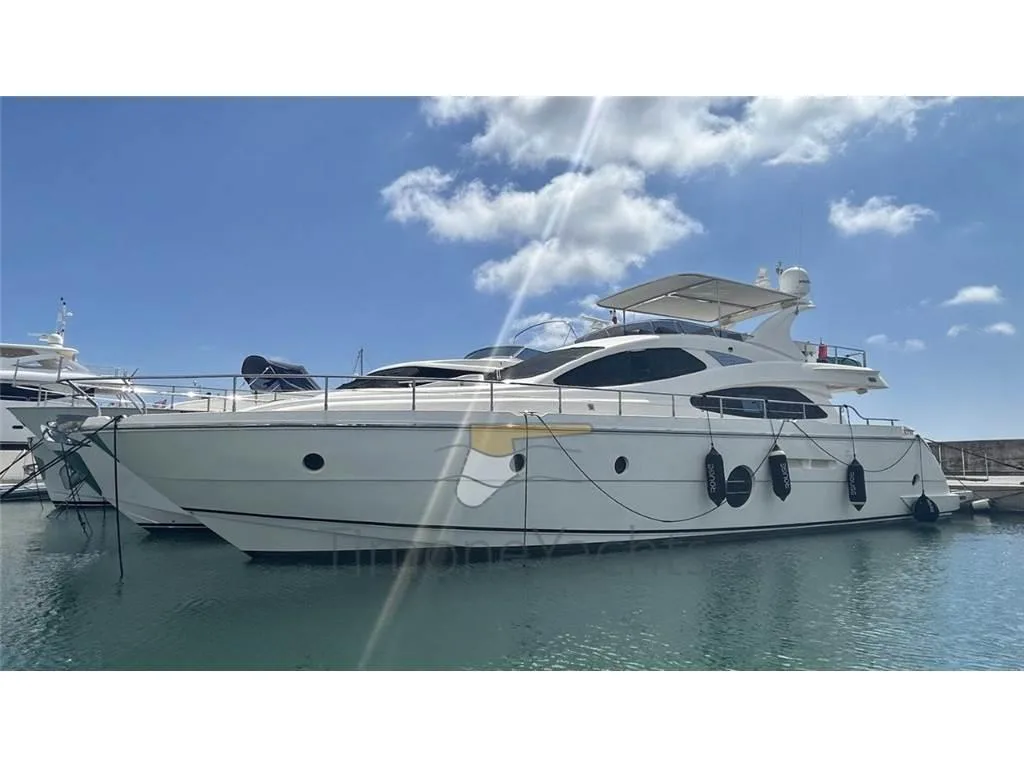 Aicon 64 FLY (4 cabins + crew) usato - foto 1