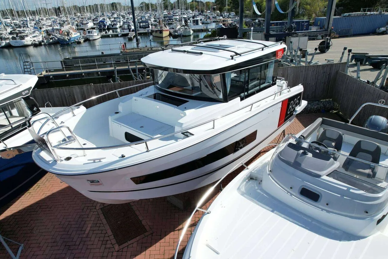 Jeanneau Merry Fisher 895 Sport gebraucht - Foto 1