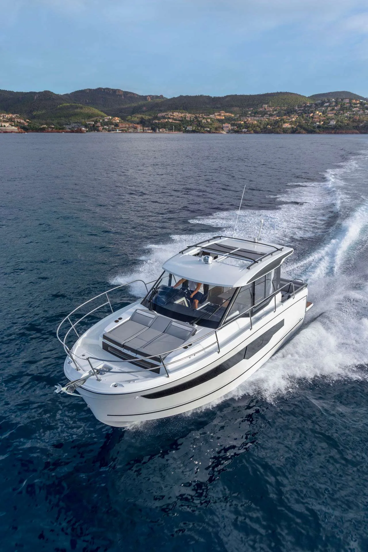 Jeanneau MERRY FISHER 895 gebraucht - Foto 1 Jeanneau MERRY FISHER 895 gebraucht - Foto 1