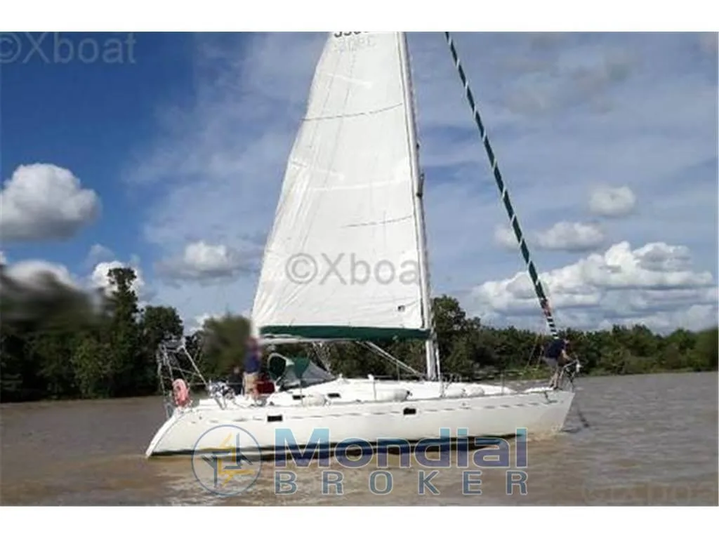 Beneteau Oceanis 381 d'occasion - photo 1